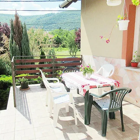 Hegyekre Panoramas Nyaralo Balatonedericsen Casa de Férias Balatonederics