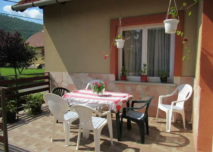 Casa de Férias Hegyekre Panorámás Balatonedericsen *